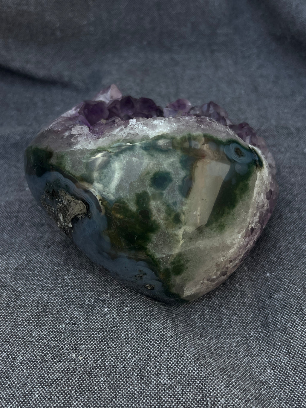 The Alabaster Violet Dome (665g Organic Unikat)