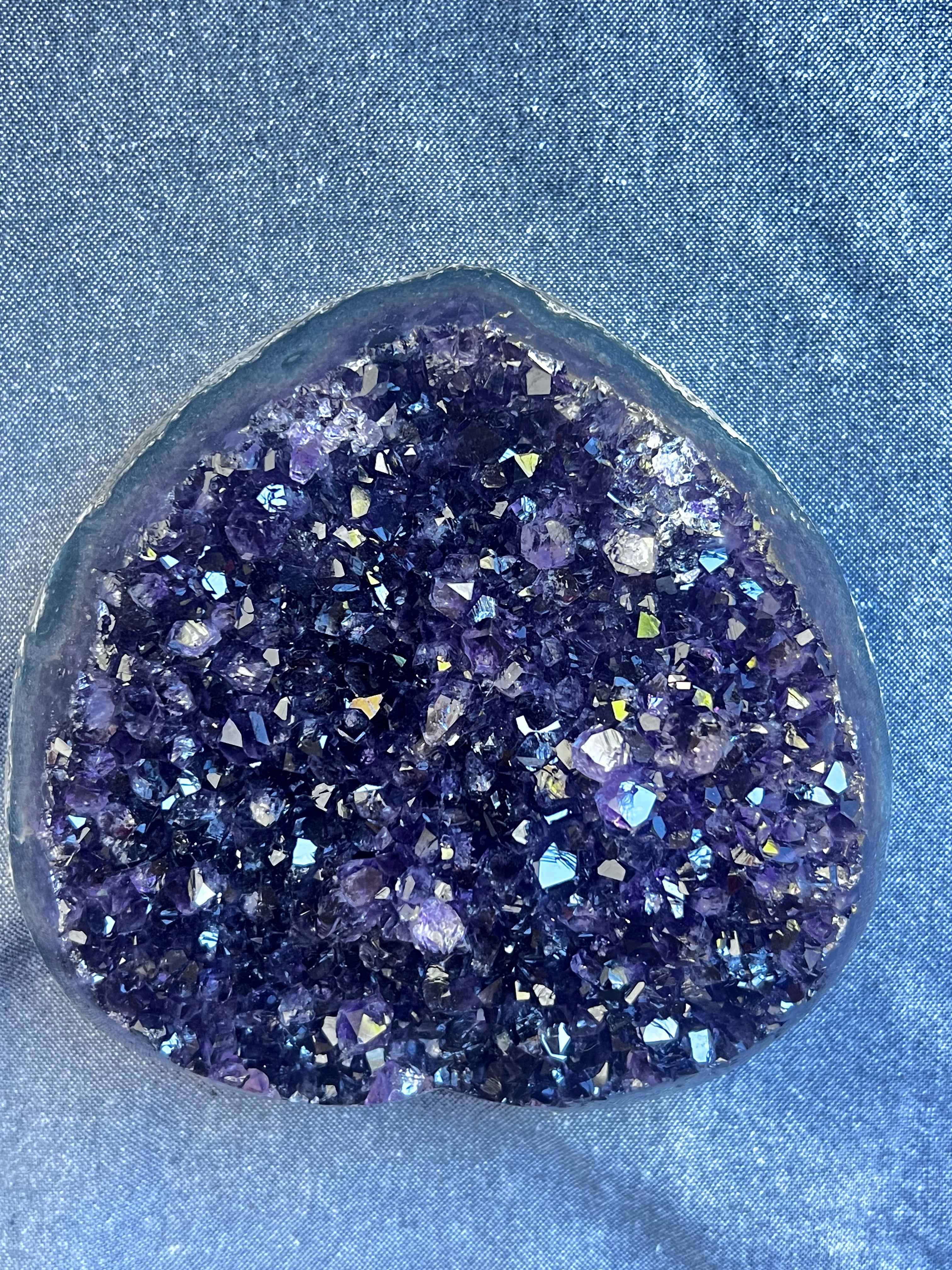 ARTIGAS DEEP VIOLET HEART — 1.845 kg Q1 Amethyst