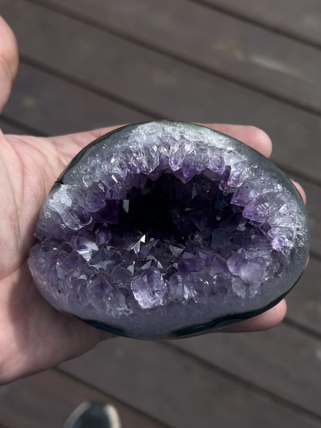 The Alabaster Violet Dome (665g Organic Unikat)