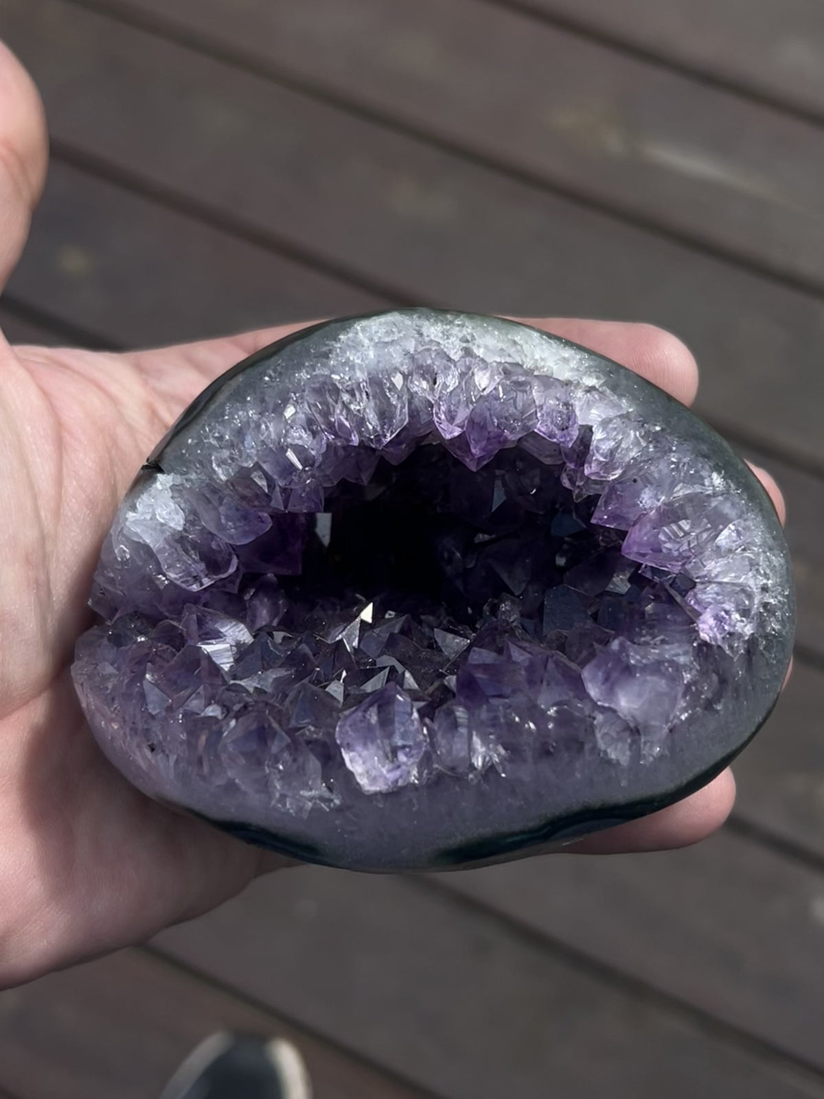 The Alabaster Violet Dome (665g Organic Unikat)