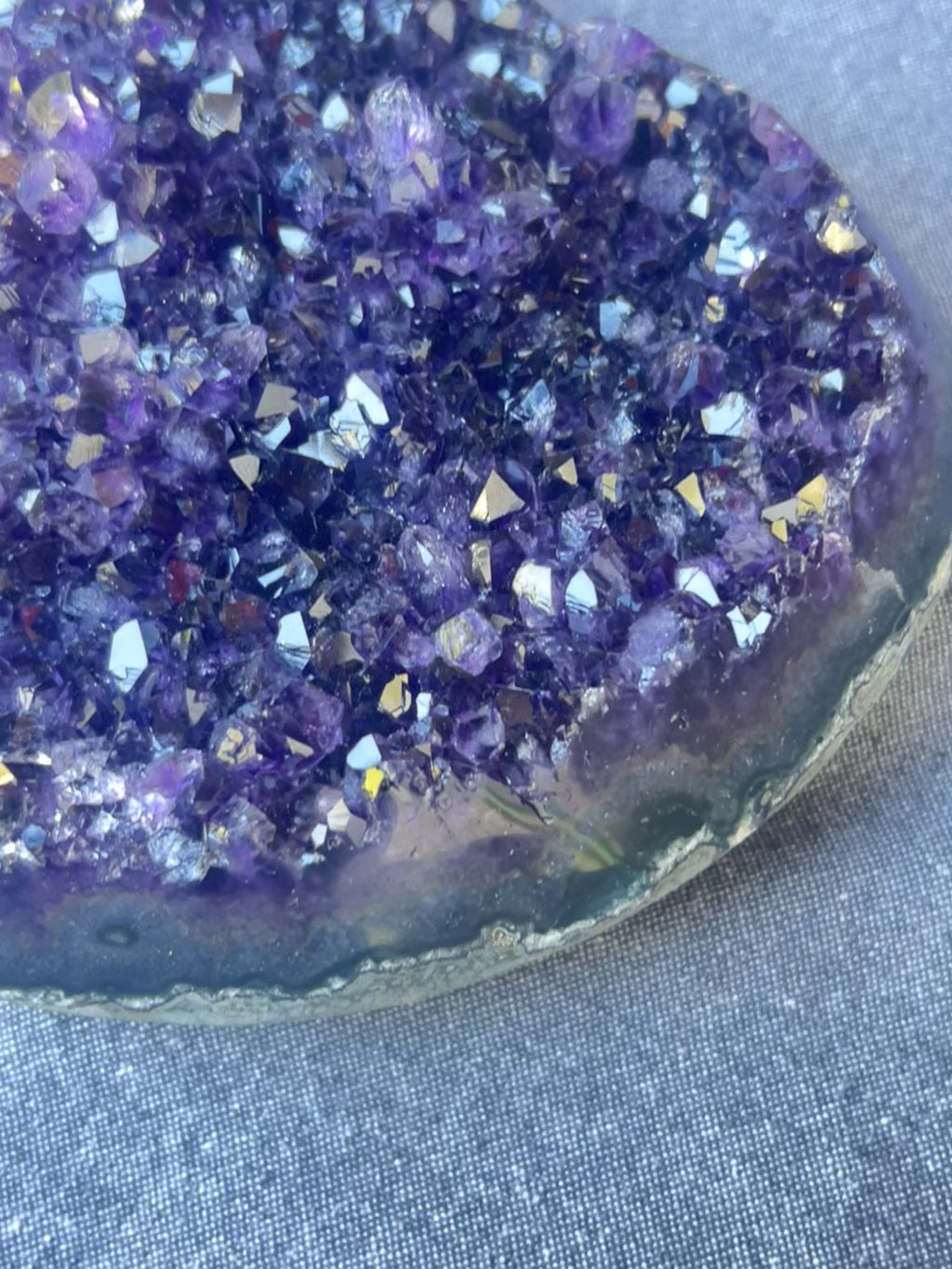 ARTIGAS DEEP VIOLET HEART — 1.845 kg Q1 Amethyst